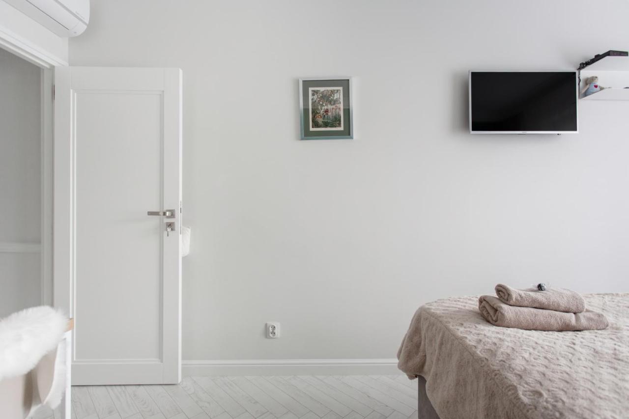 Luksusowy Apartament Hercena7 W Sercu Miasta Breslau Exterior foto